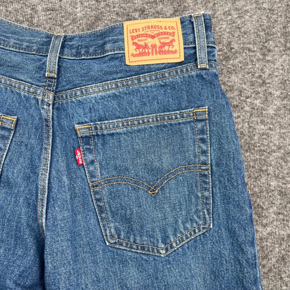 Levis 94 Baggy High Rise Wide Leg Straight Jeans Blue Medium Wash Womens 28